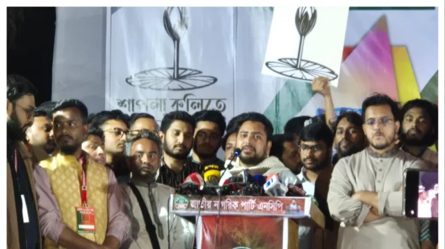 এক স্বৈরাচারকে হটিয়ে নতুন স্বৈরাচার ক্ষমতায় বসাতে গণঅভ্যুত্থান করিনি: নাহিদ ইসলাম