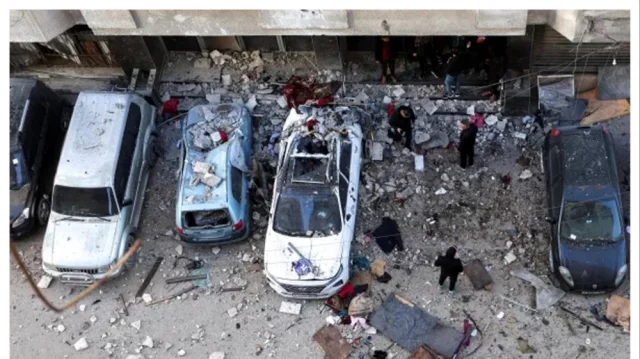 গাজায় নতুন করে ইসরায়েলের বিমান হামলা, নিহত ৩২