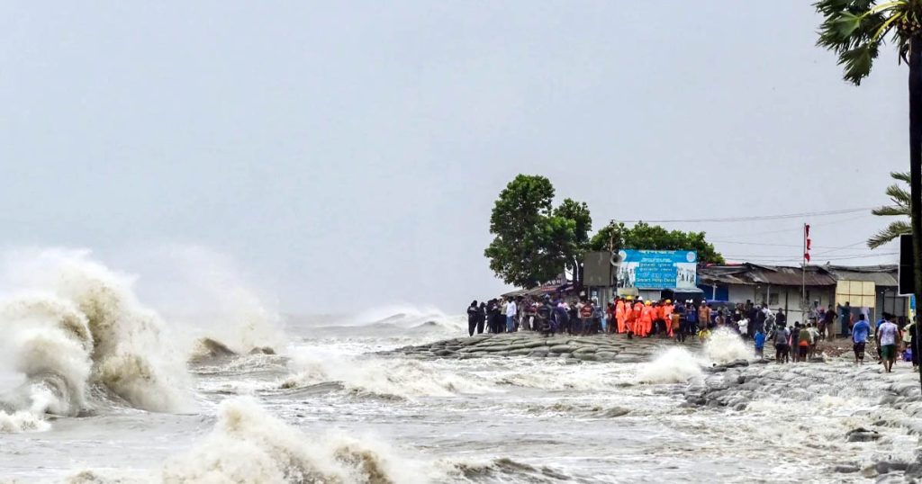 রাজধানীসহ ২০ জেলায় বজ্রবৃষ্টির আশঙ্কা, নদীবন্দরগুলোকে ১ নম্বর সতর্ক সংকেত