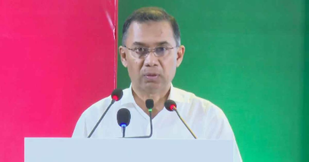 জনসেবায় প্রশাসনকে হয়রানিমুক্ত করার আহ্বান প্রধানমন্ত্রীর