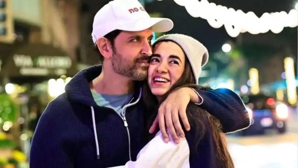 হৃতিকের ‘ডেটিং অ্যাপ’ রহস্য